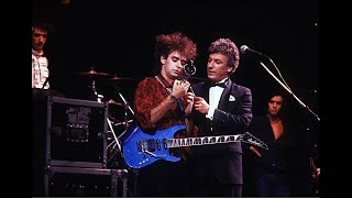 Soda Stereo, Primera Noche en el Festival Internacional de la Canción de Viña del Mar 1987