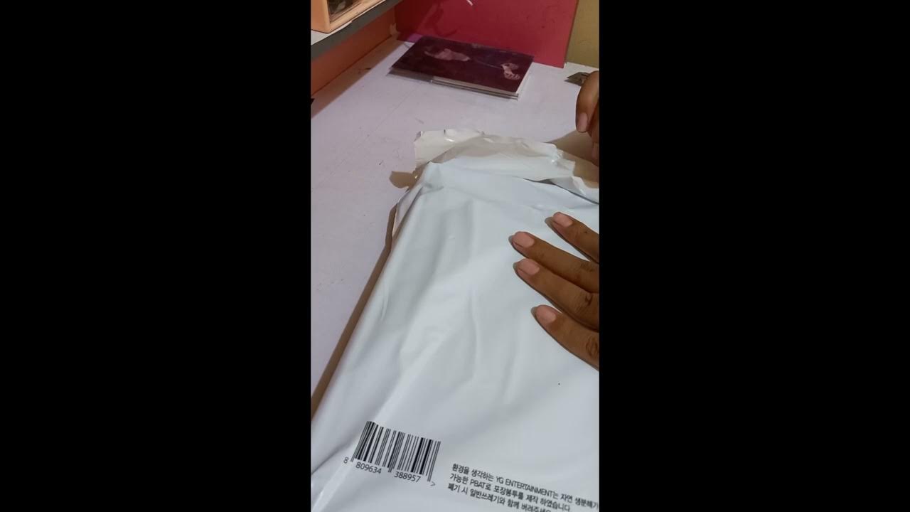 UNBOXING TREASURE WINTER CAMP IN EVERLAND YouTube