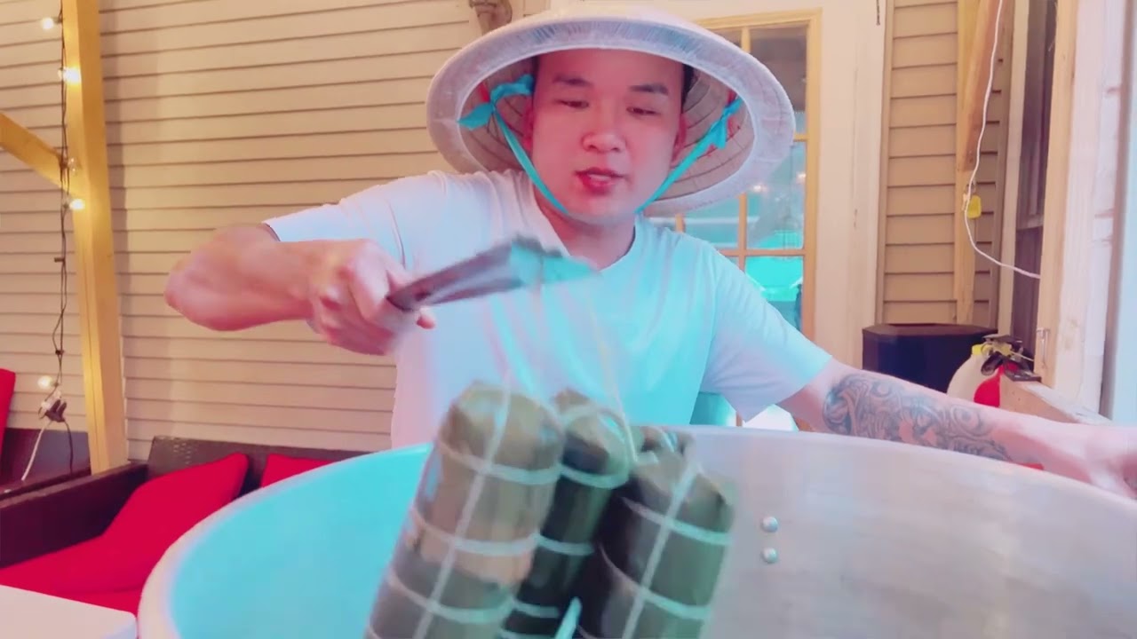 7-31-2025 thứ năm đã gói xong 125 đòn bánh tét chuối và mặn 