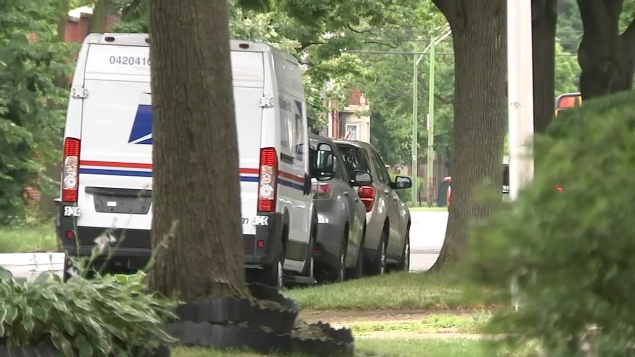 thieves-steal-mail-from-3-usps-trucks-within-2-hours-chicago-police