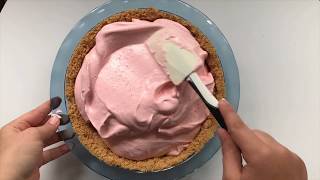 No-Bake Strawberry Jello Pie