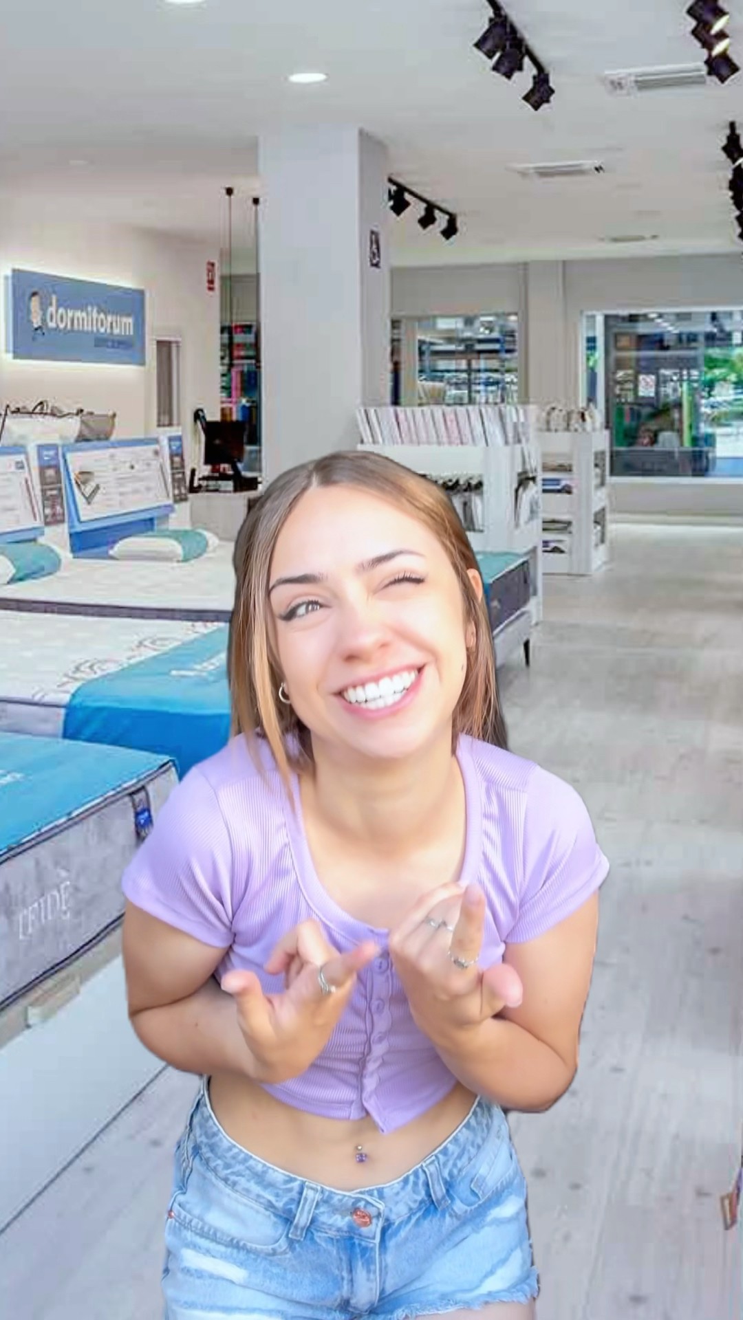 si yo trabajaría en una tienda de COLCHONES XDDDD