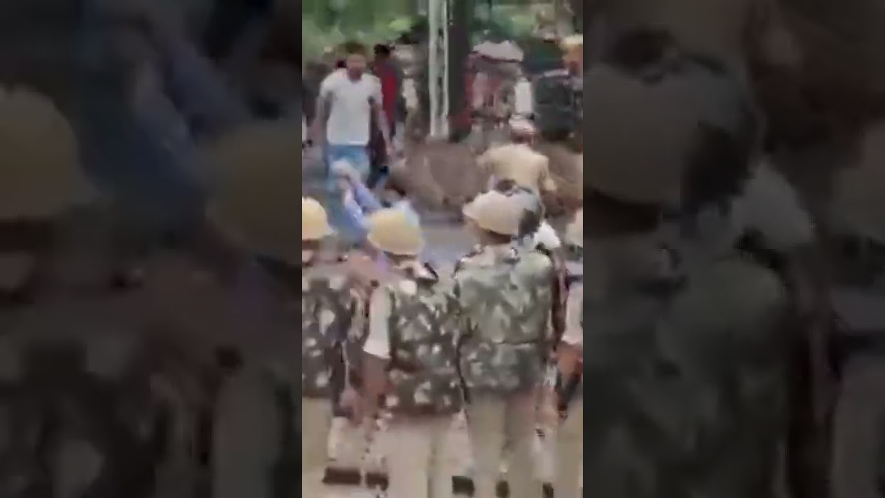 deoria railway station protest               