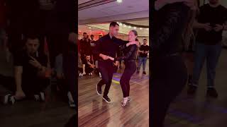 Intermediate Bachata Class Demo - Demetrio &amp; Nicole - Bachata Dance Academy #bachata #bachatadance