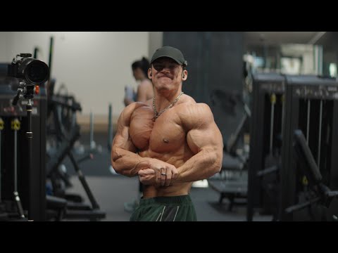Chest In THIS Gym Austin Texas