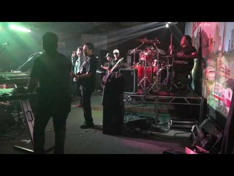 Grupo Cariño - Arrepentido y Solo