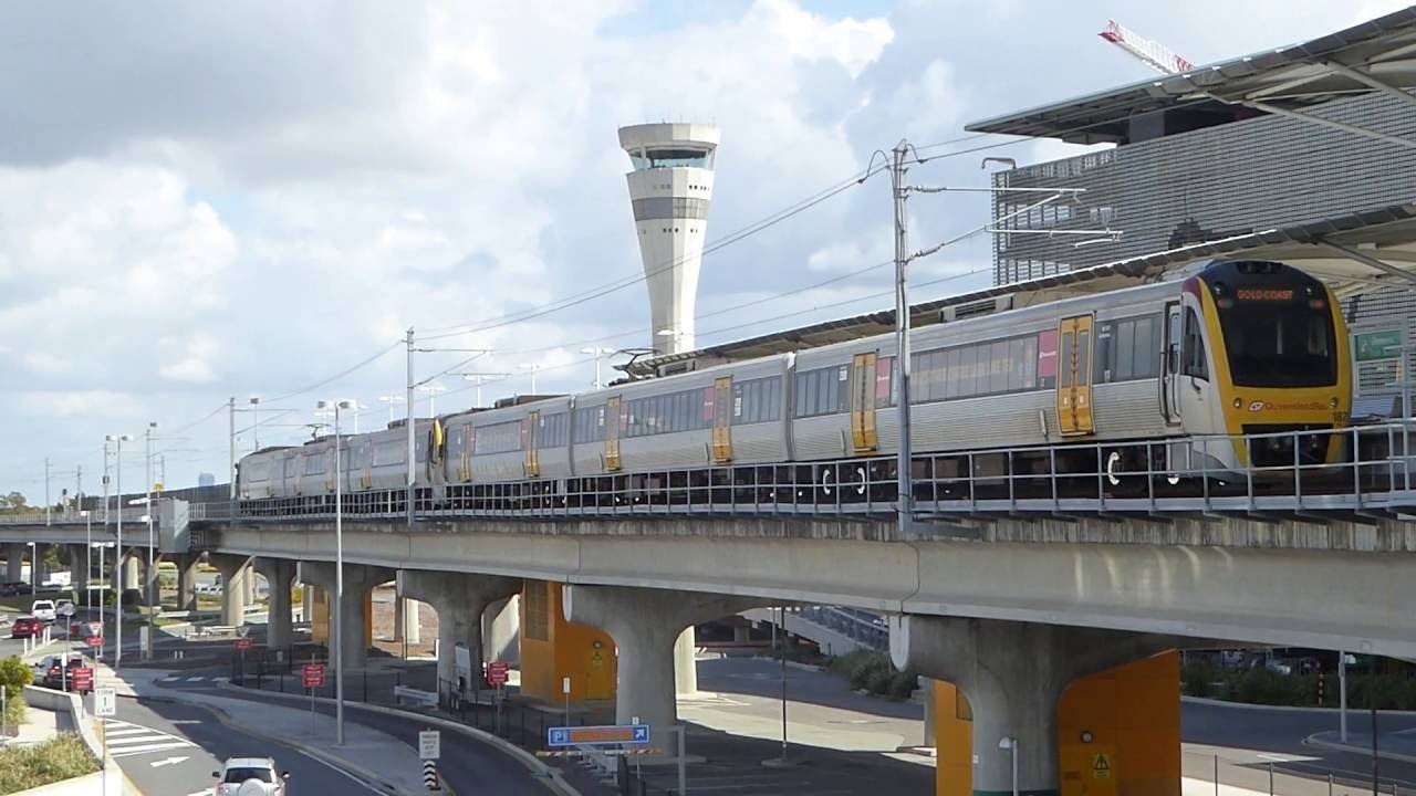 train travel from brisbane airport to gold coast