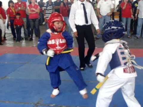 Combate de Rodrigo Huerta (Rorro) en Tecamachalco (peto rojo) Segundo lugar.