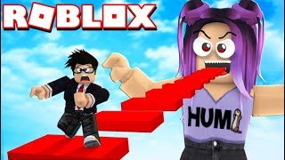 LYNA.EXE NOS ATACA EN ROBLOX | ESCAPA DE LYNA.EXE