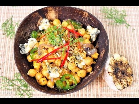 ถั่วลูกไก่ผัดสไตล์ลูกทุ่งกับบลูชีส Rustic Garbanzo with Rogue Ford