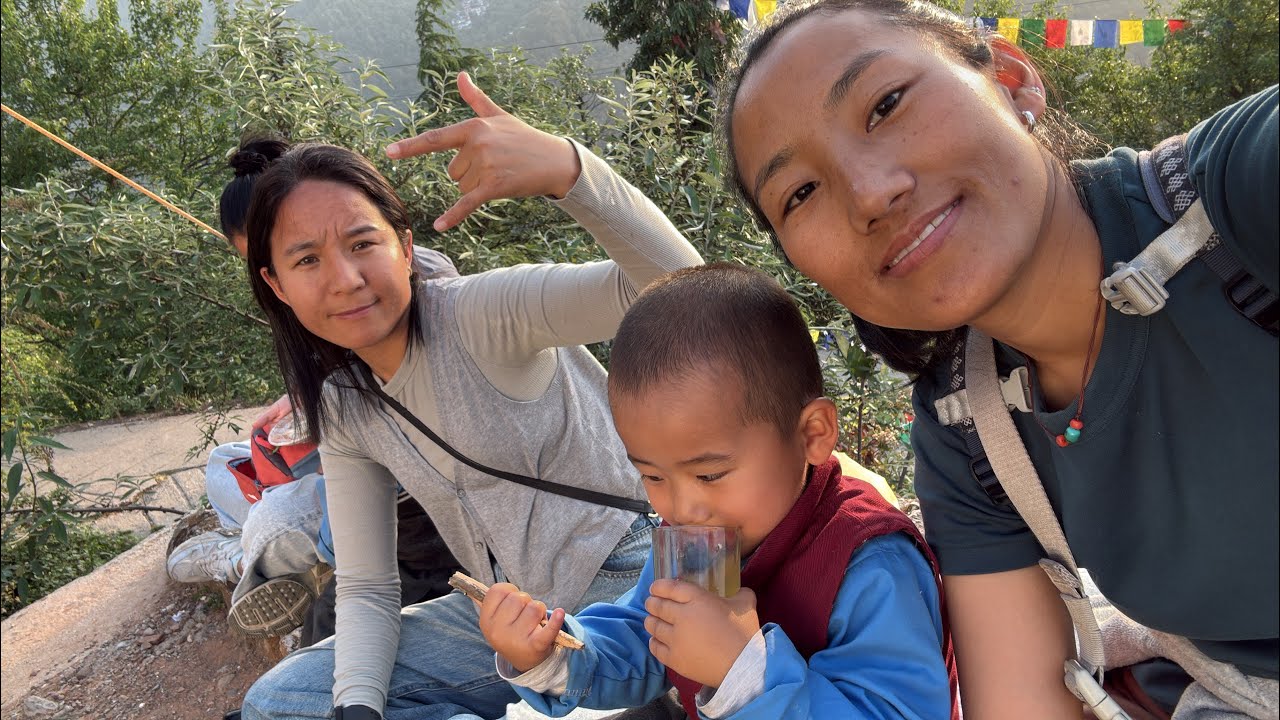 ལྷག་དཀར་བཟང་ངོ་། Happy Wednesday!