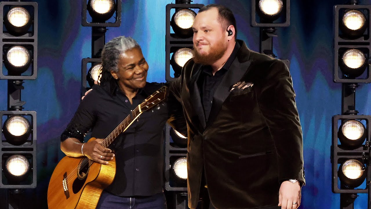 Tracy Chapman and Luke Combs Duet 'Fast Car' at Grammys