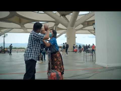 Flashmob Royal Orchestra Bandara YIA Tembang LELA LEDHUNG Pelog Barang