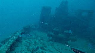 The deep wreck. Diving 260 feet