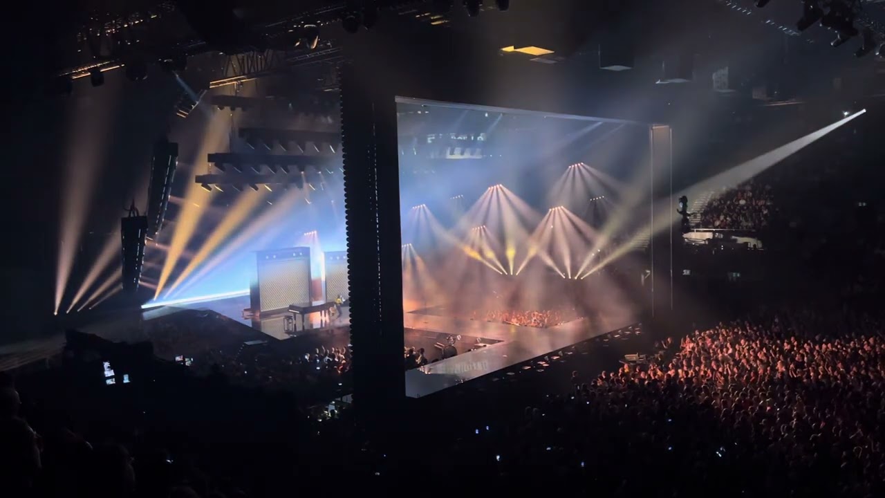 Lucio Corsi - Volevo essere un duro • Eurovision 2025 - Italy 🇮🇹 Live in Semi Final 1 (Jury Show)