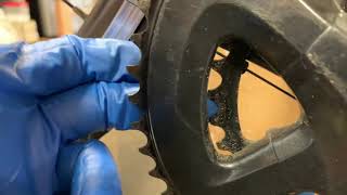 What does a worn drivetrain look like? Worn chain worn pulleys worn chainring