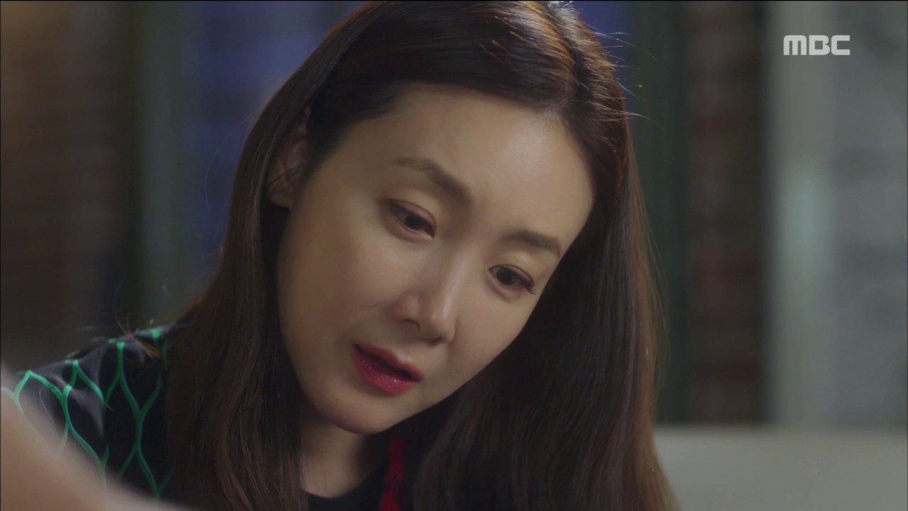 [Woman with a Suitcase] 캐리어를 끄는 여자 ep.09 Joo Jinmo's picture