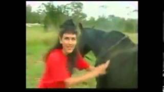 فتاة تمارسل الرذيلة والعياذ بالله مع حصان -18- Don´t Play With A Horse فتاة تمارسل الرذيلة والعياذ بالله مع حصان -18- Don´t Play With A Horse