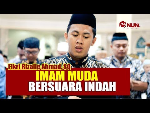 the-mercy-of-this-young-priest's-voice!-vibrating-our-hearts