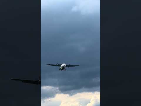 ✈️