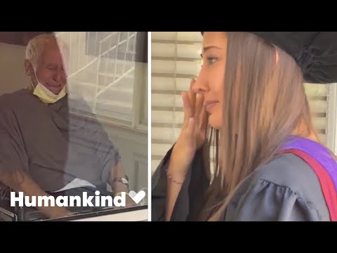 Grandpa weeps at sight of graduating grandkids | Humankind