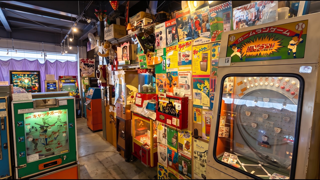 Visiting Japan’s Unique Vending Machines and Vintage Analog Arcade Games🎰 🍔 🍜
