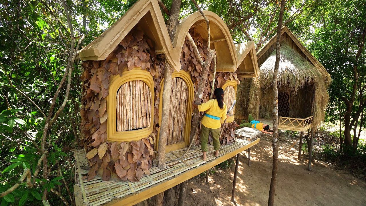 Survival Girl Living Alone a lot of Overnight and Build Enjoy Tree ...