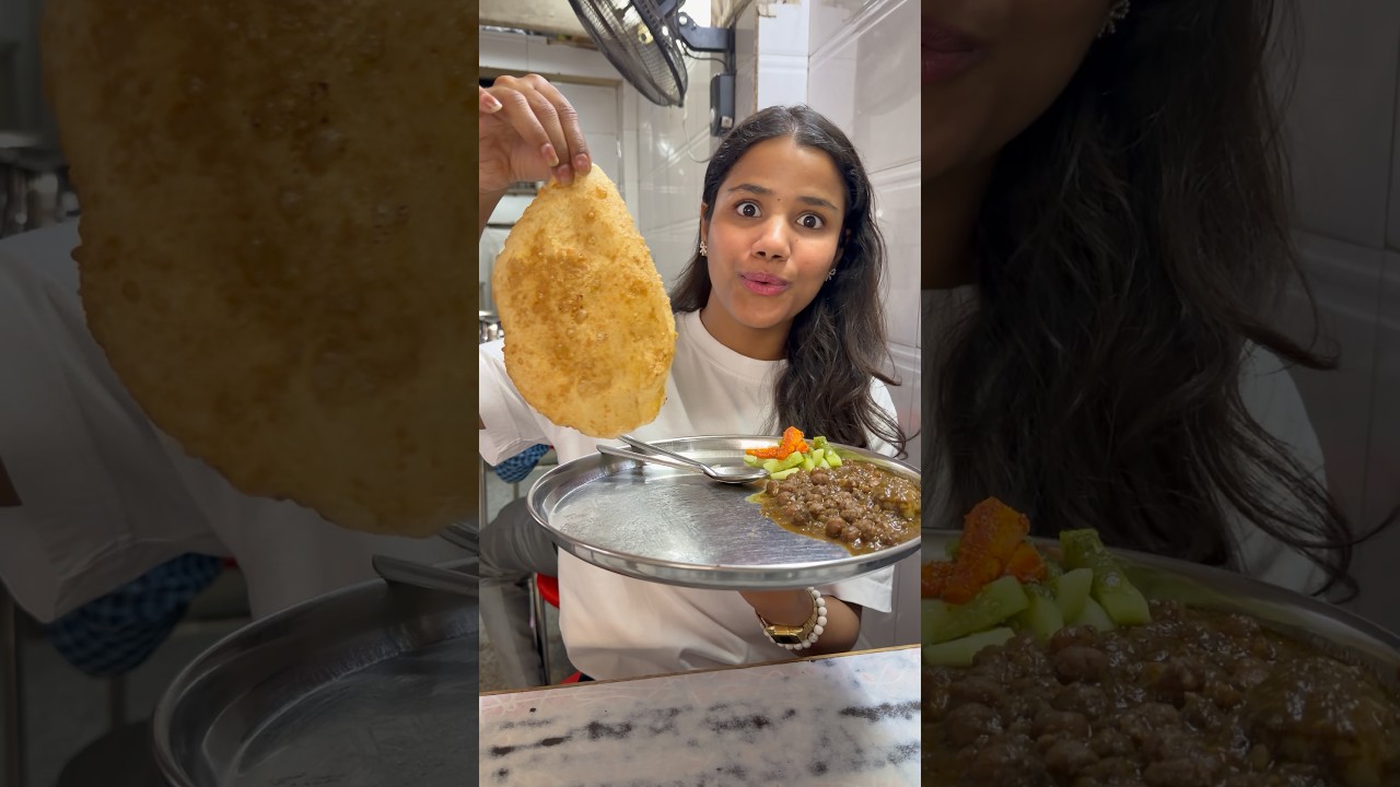 My Mom vs My Dad Recommendation 😱| Mom Vs Dad Street Food Challenge #shorts #ashortaday