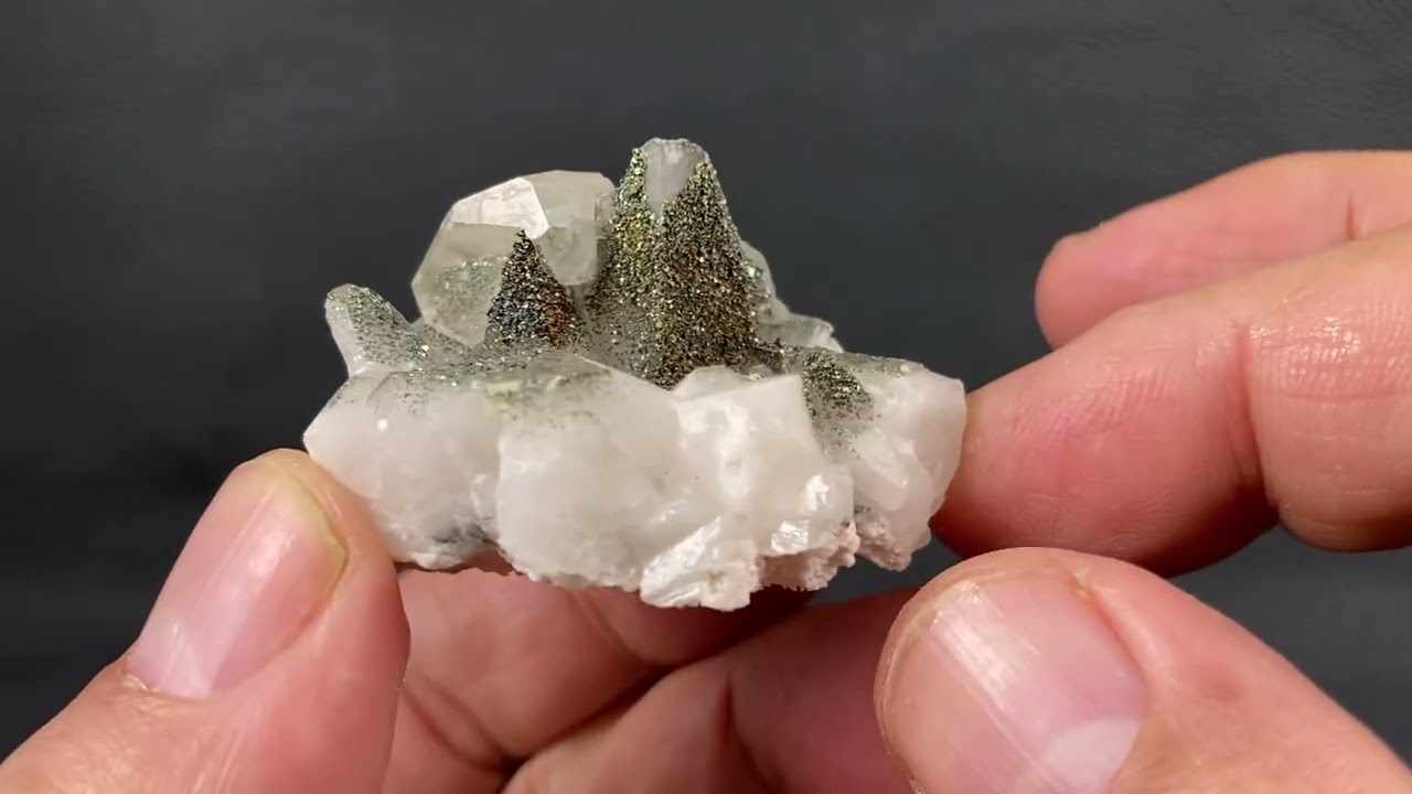 カルサイト＆キャルコパイライト原石45.3g - パーフェクトストーン