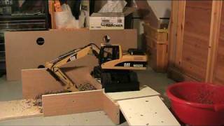 CAT M322D4