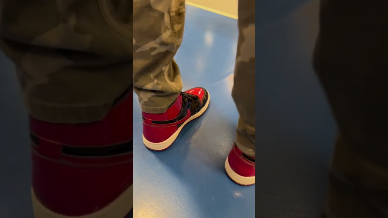Spotted the AJ1 Patent Breds on feet at the gym 🔥