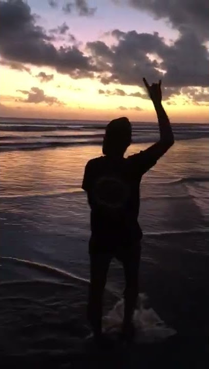 Mentahan Story WA Keren Pemandangan Pantai Sore Hari #storywa #mentahanvideo #Sunset