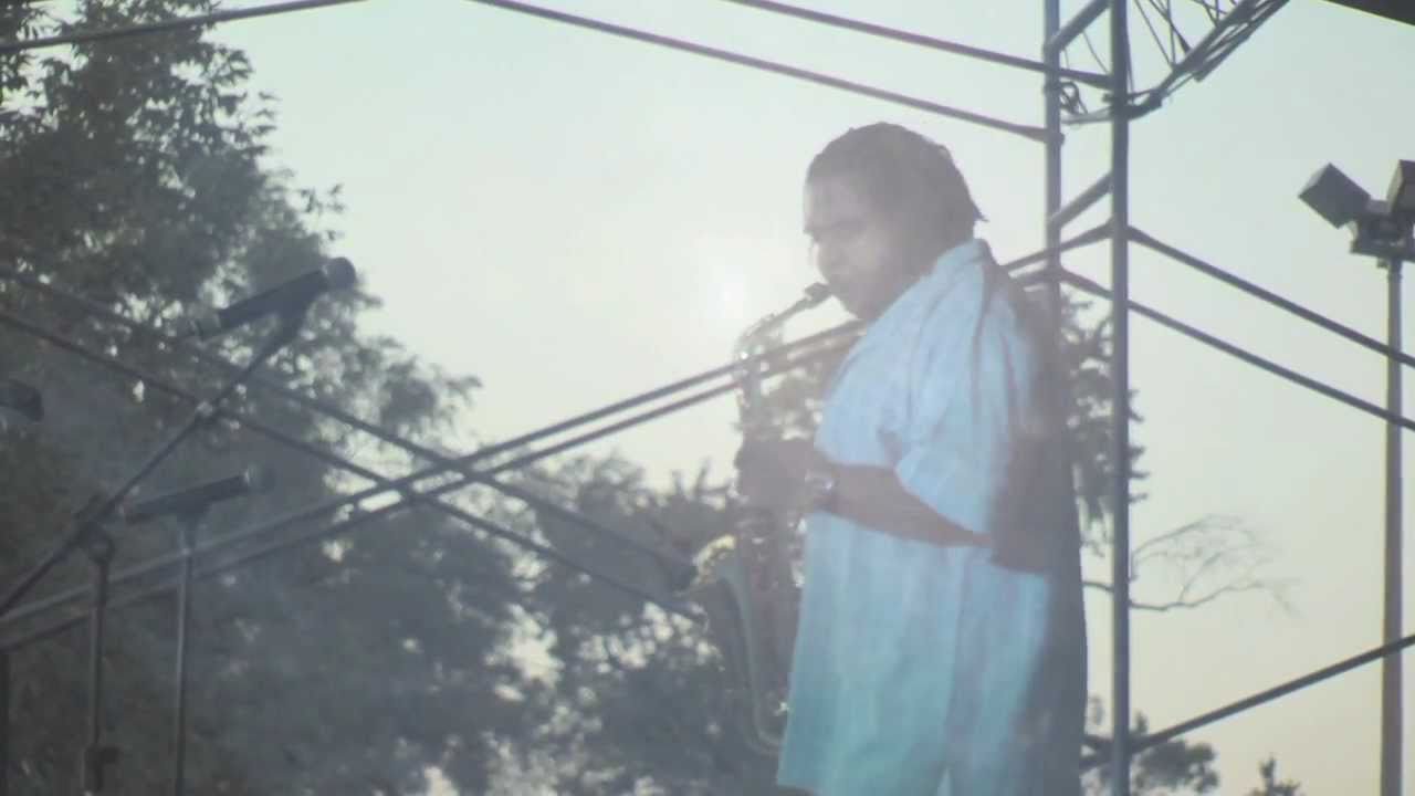 Extreme Saxophone, Ronnie G (Live, sax solo)