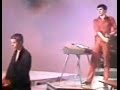 Capture de la vidéo Fad Gadget "Ricky's Hand" 1980 Belgian Tv Appearance