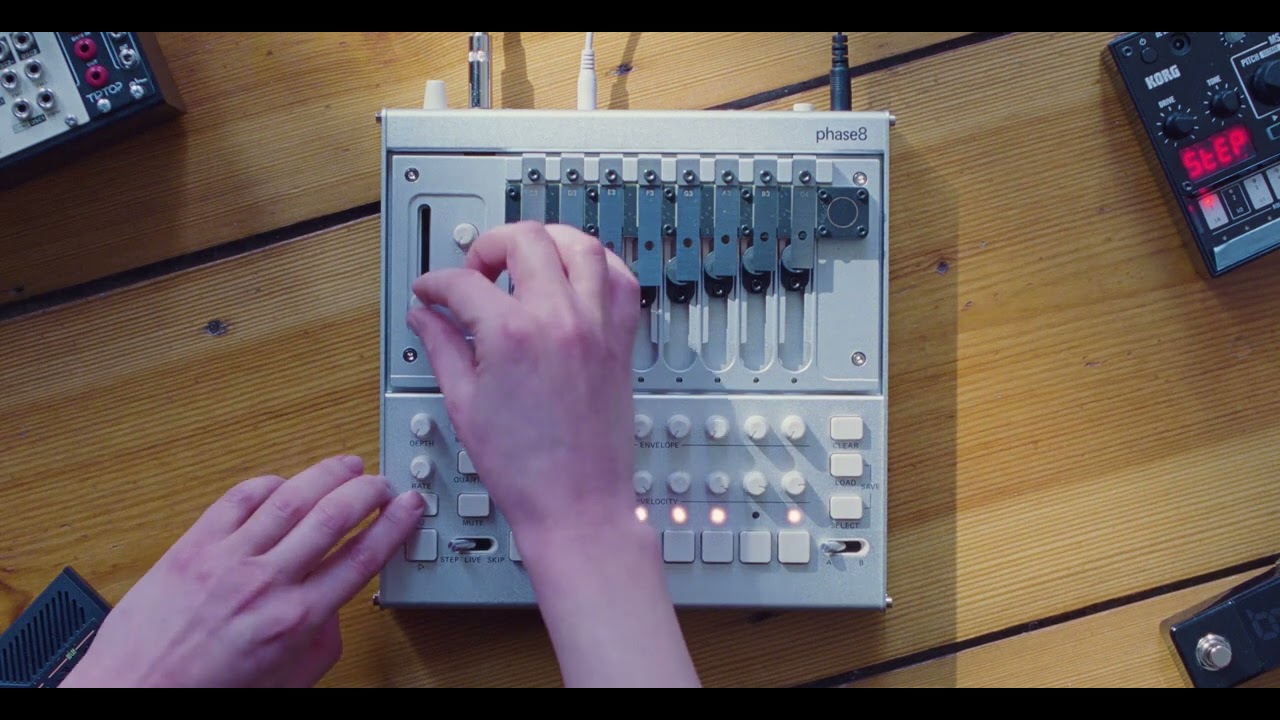 KORG Phase8 | 8-Voice Acoustic Synthesizer