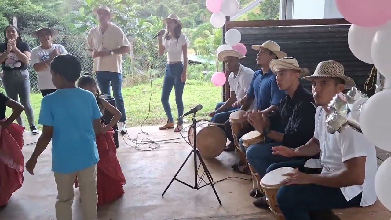 CAMINO DE MENSABE...🎶🪘 TAMBORITO PANAMEÑO #TamborNorte