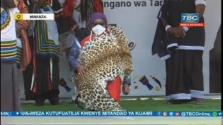 SHUHUDIA! RAIS SAMIA ALIVYOSIMIKWA KUWA CHIFU WA MACHIFU MKOANI MWANZA