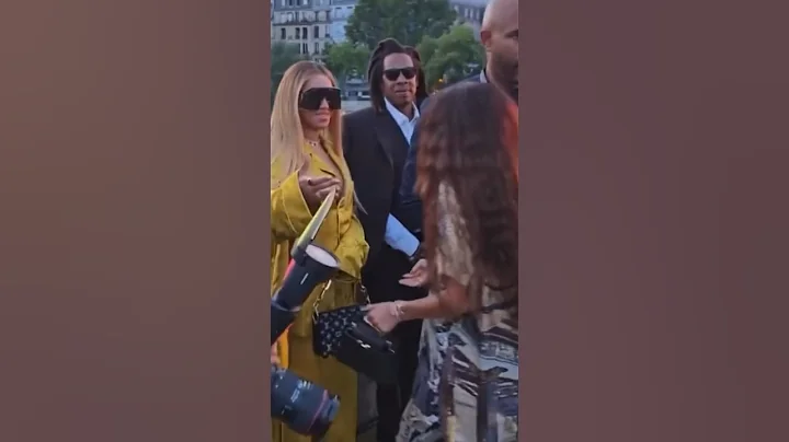 Zendaya & Law Roach Greet Beyonce & Jay-Z at Louis Vuitton Ss24 Fashion Show #beyonce #louisvuitton