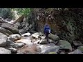 River trekking  sungai sebuluh besar lundu