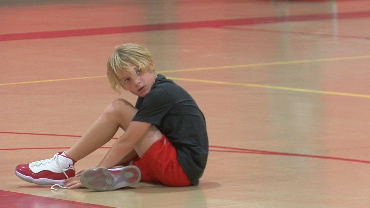 A free basketball camp helps children hoop