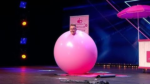 Evert van Asselt verrast met hilarische ballonact - HOLLAND