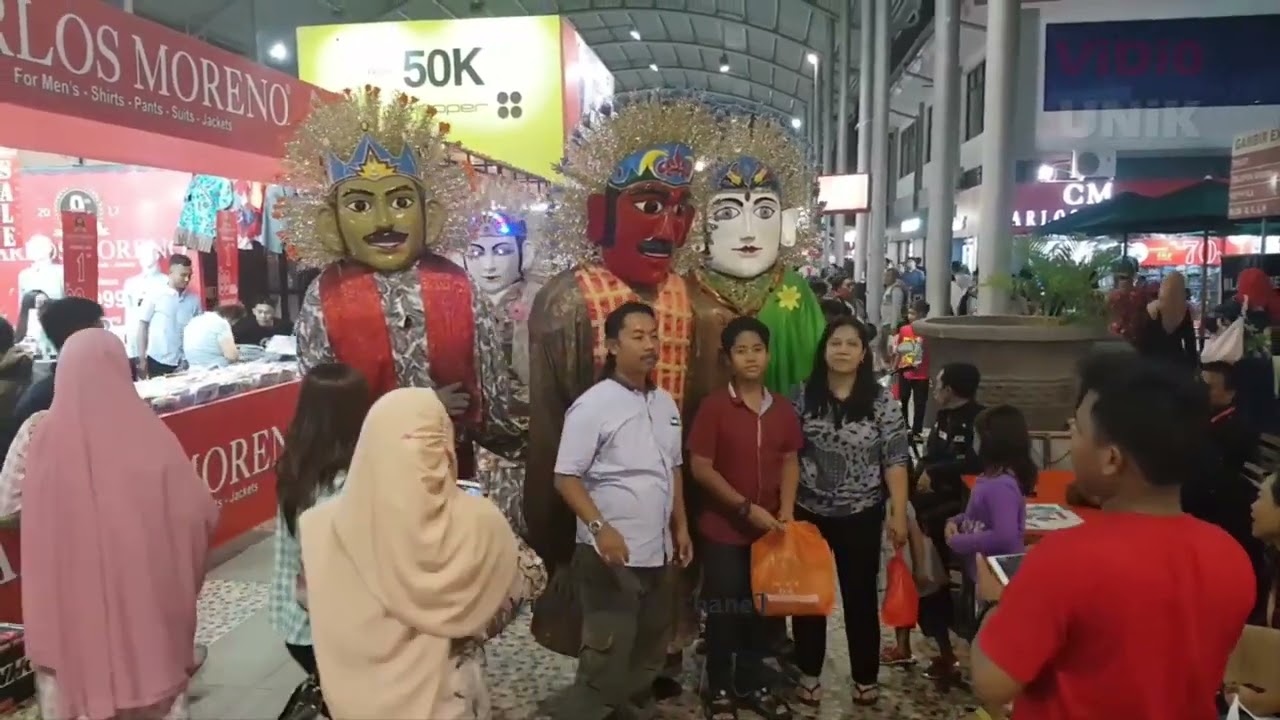 Ondel ondel Cantik   PRIMADONA Jakarta Fair