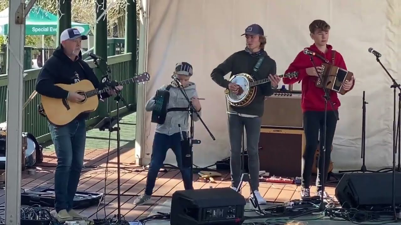 The Byrne Brothers  MT DORA SCOTTISH HIGHLAND FEST 2021