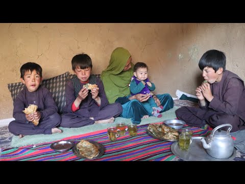 Village life in Afghanistan | Daily Routine Life Documentary | Cooking Potato and Leek Bolani