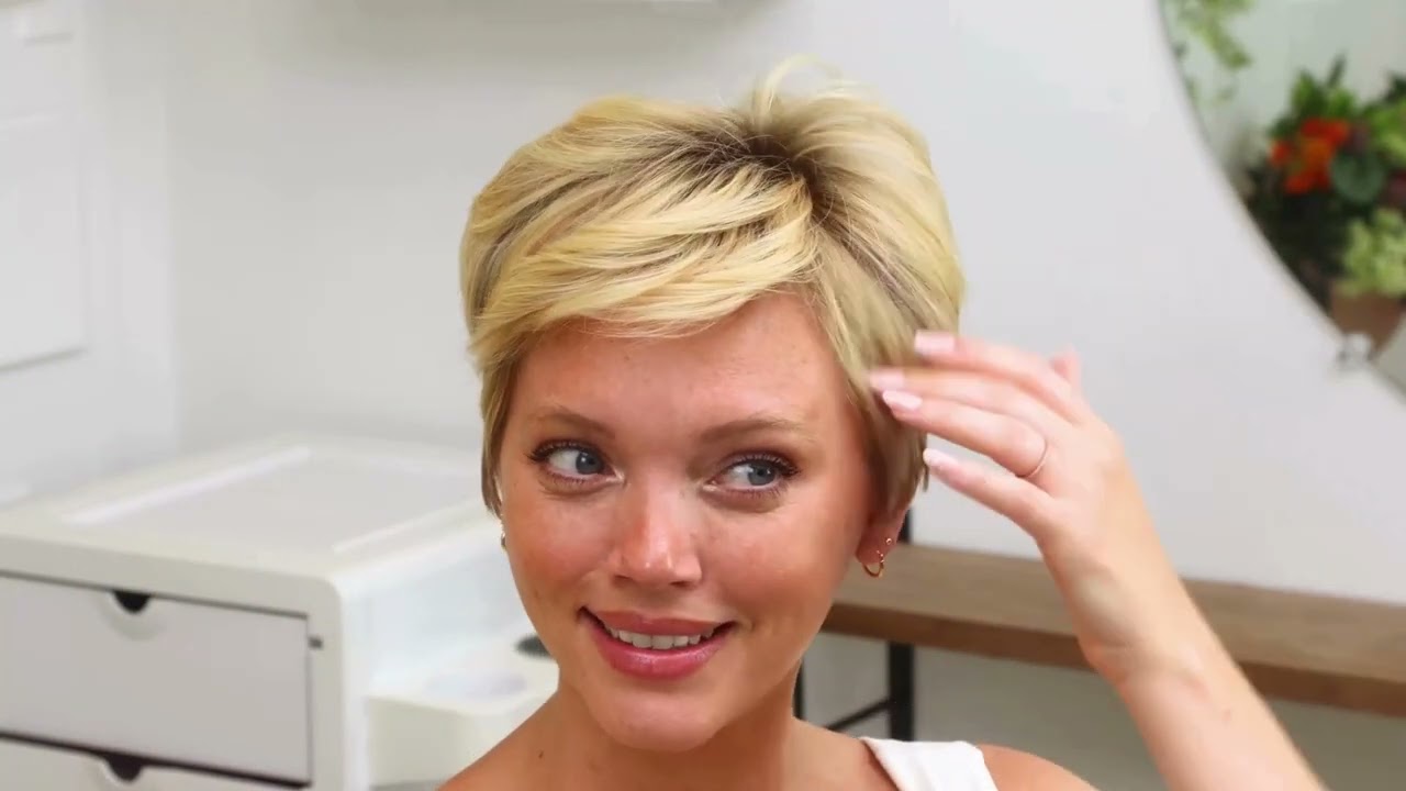 How To Use the GoGo Mini Detail Brush on Short Hair