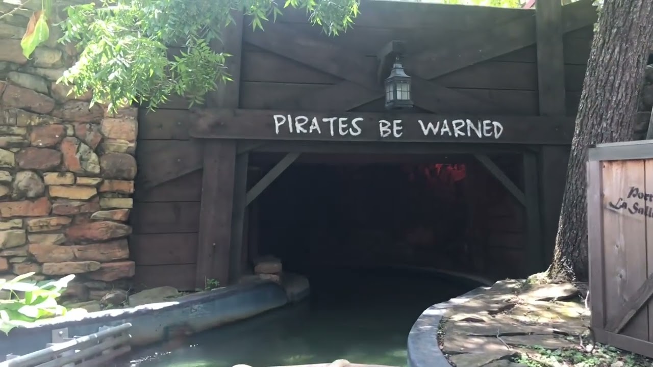 Pirates Of Speellinker Cave POV at Six Flags Over Texas.