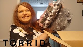 Torrid Unboxing and Try On Haul screenshot 2