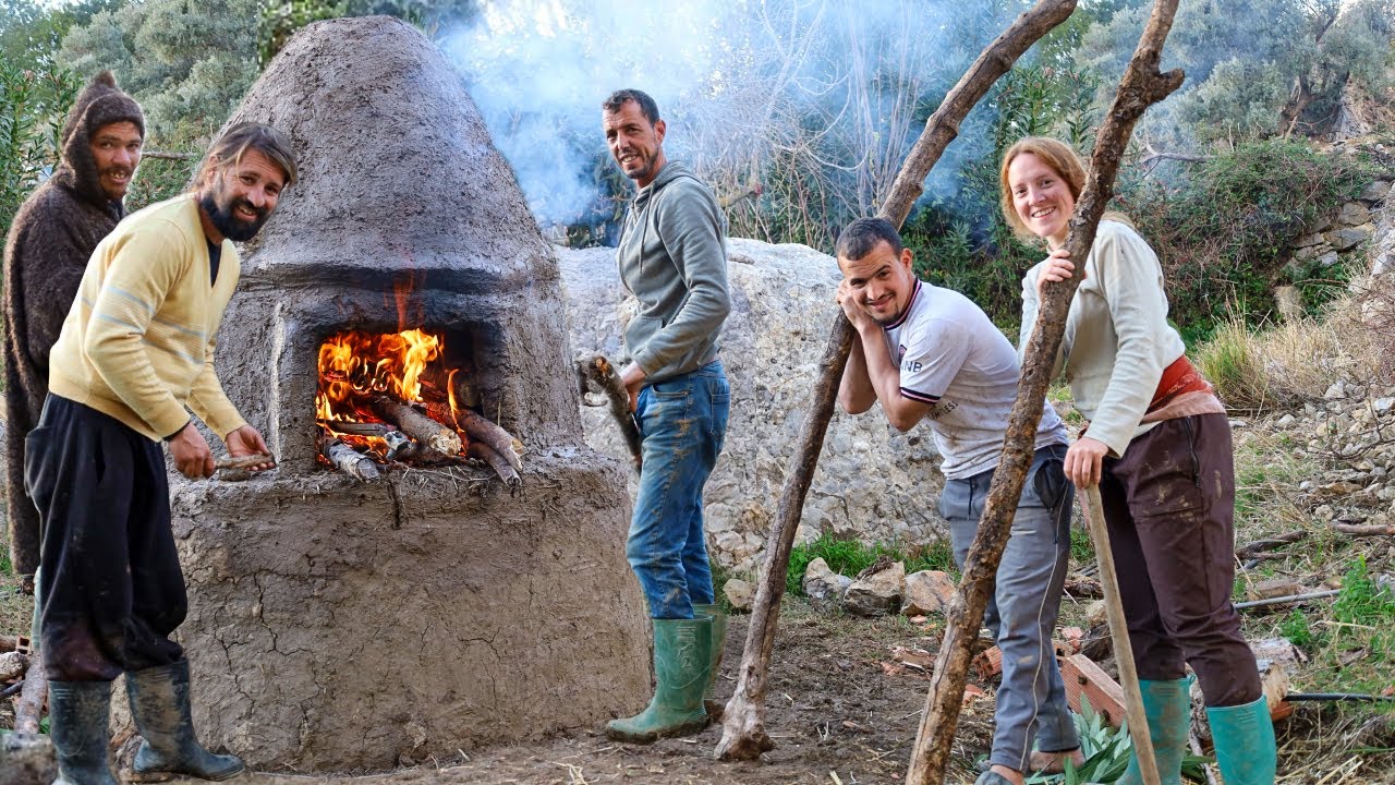 Vida Rural en Marruecos: Construcción de Horno de Barro Tradicional Marroquí