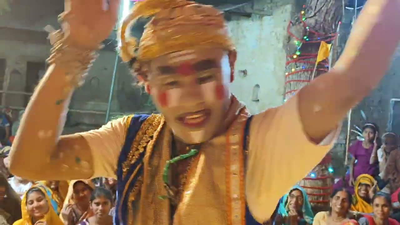 मोहें एक जरूरी काम कान्हा कहां मिलेंगे