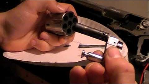 Super redhawk cylinder/crane disassembly pt 2/2